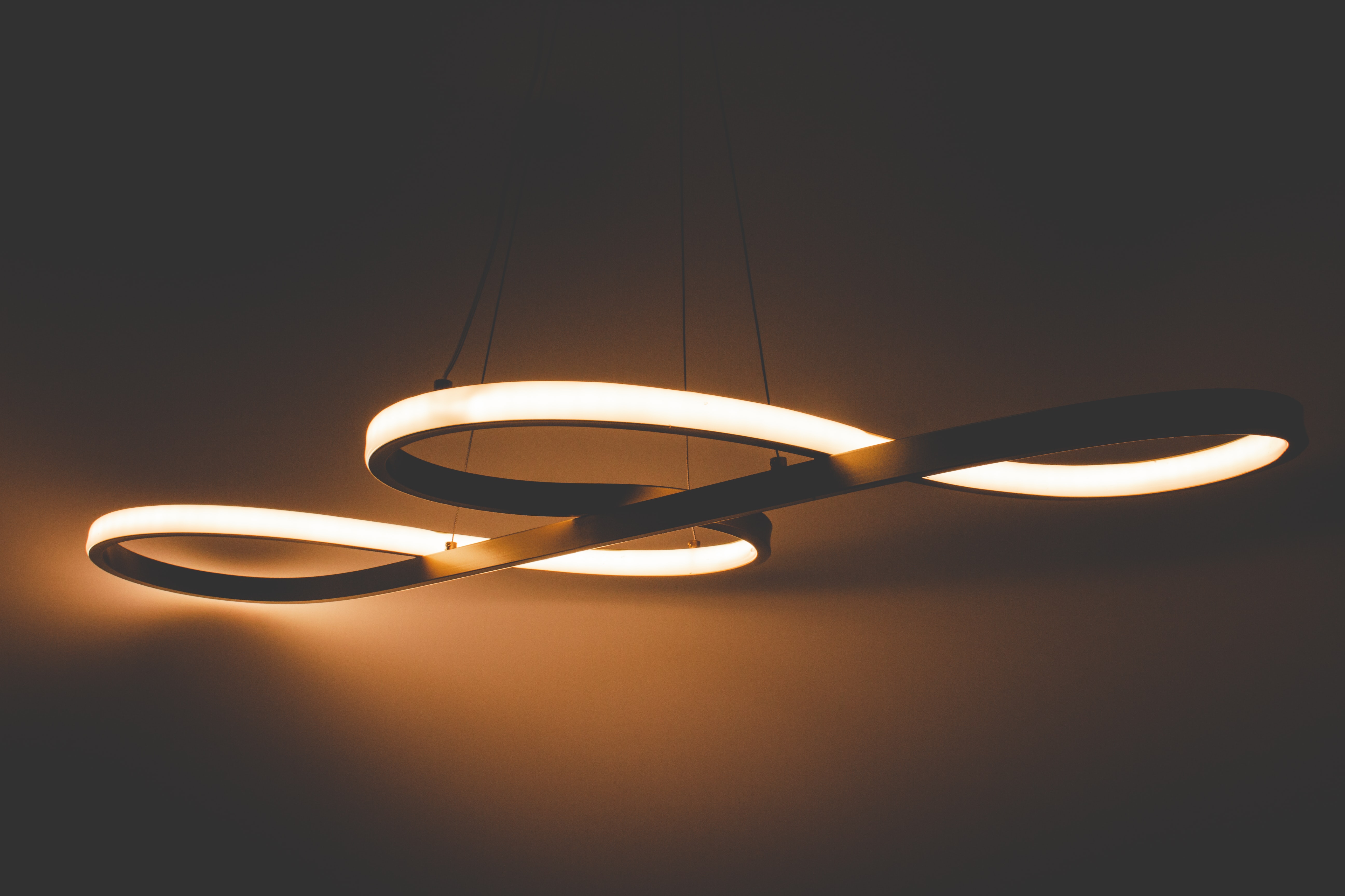 levi-costa-q1H__5V937k-unsplash